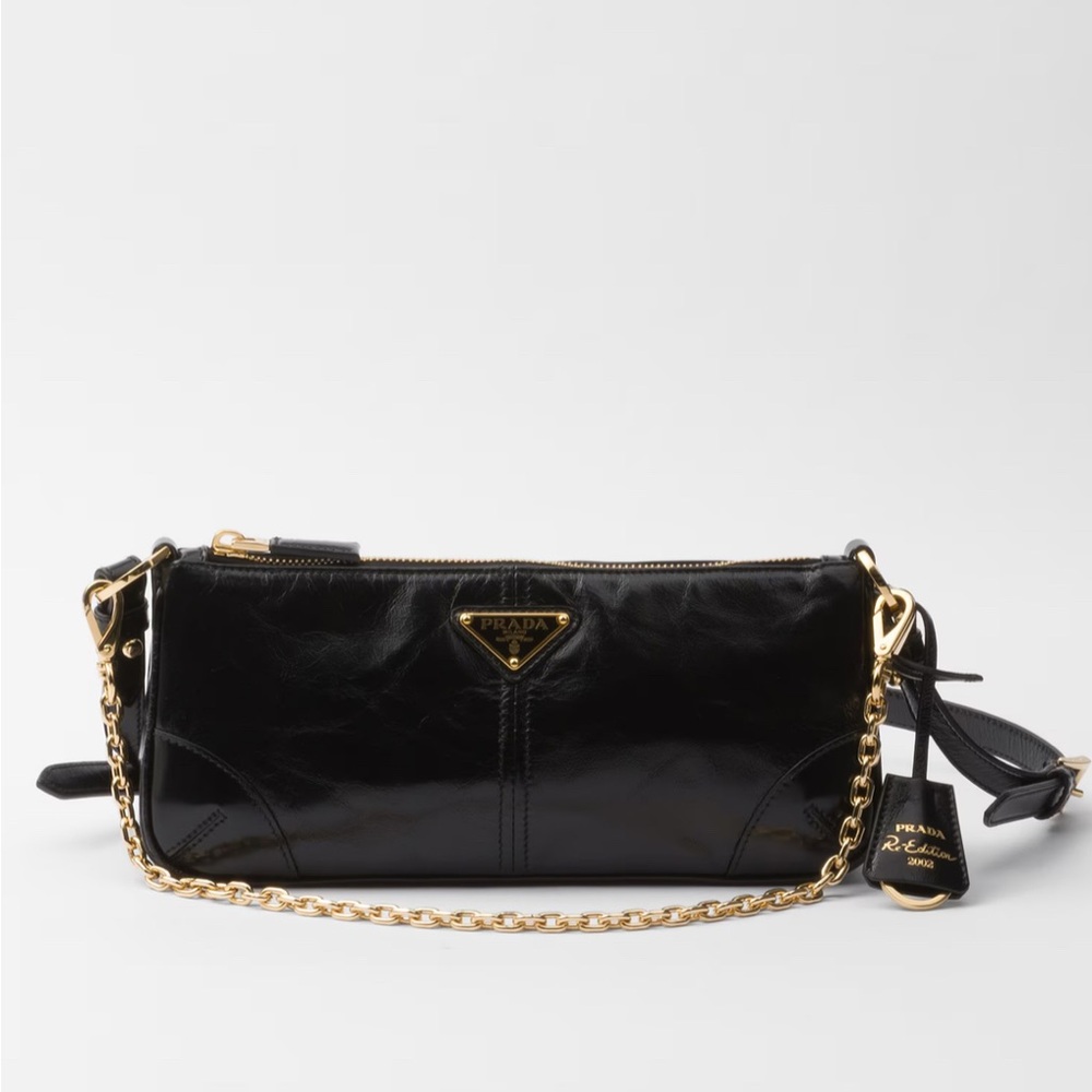 Prada Re-Edition 2002 medium leather shoulder bag